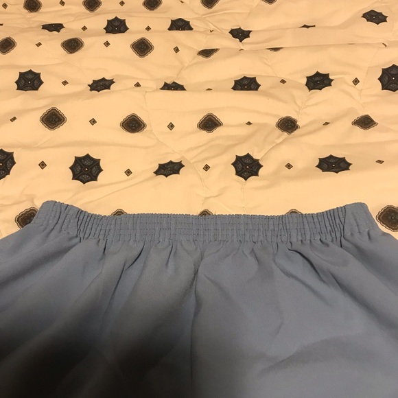 Light blue skirt - Picture 2 of 4